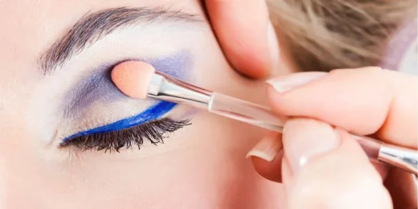 Procesapparatuur voor cosmetische poeders